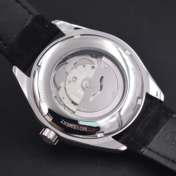 Kartáčovaný 41mm biela dial orange známky zafírové sklo Automatické muži hodinky