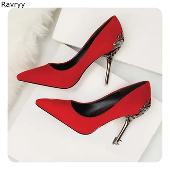 Žena, vysoké podpätky červený semiš módy sexy čerpadlá ukázal prst slobodné ženy topánky kovové dekor tenké päty svadobné party šaty topánky